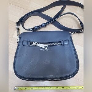 MARC JACOBS : GOTHAM SMALL NOMADCROSSBODY BAG * GRAY